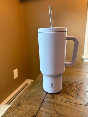 Meoky Lavender Insulated 40oz Travel Mug with Handle